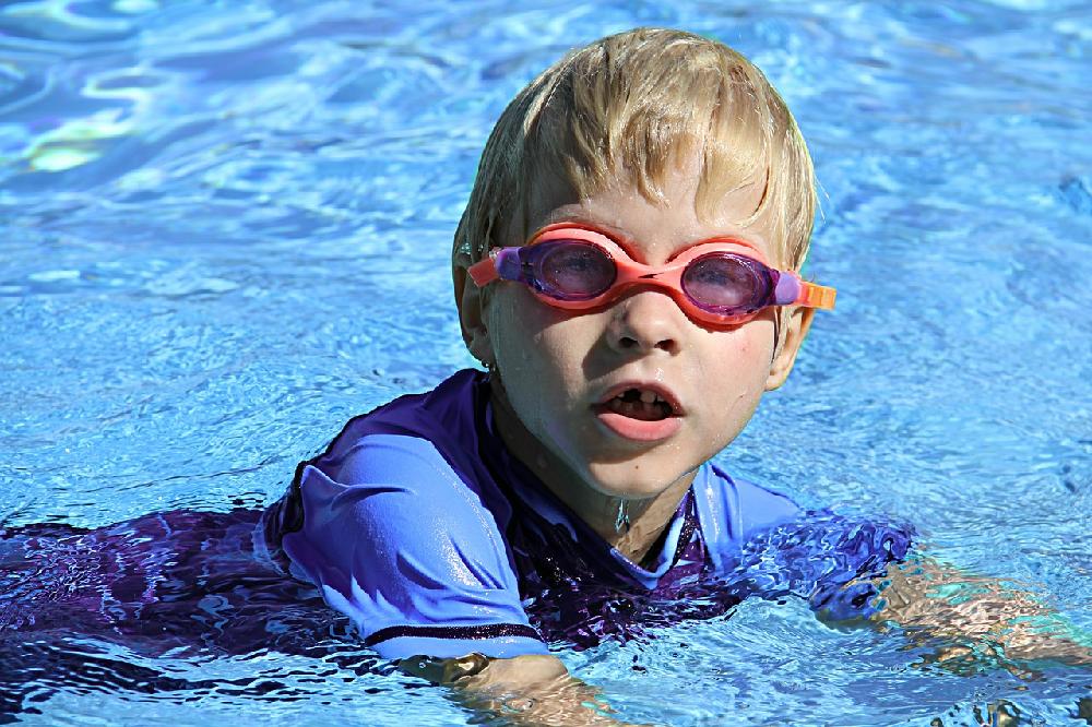 Nauka pływania dla dzieci w wieku wczesnoszkolnym