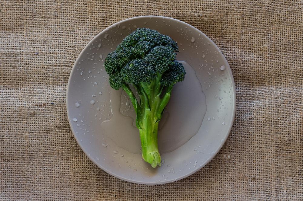 Jak gotować i smażyć brokuły, aby zachować ich cenne właściwości zdrowotne?