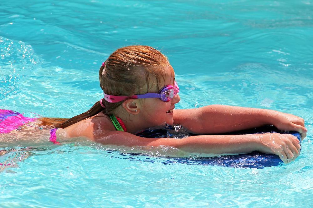 Nauka pływania dla dzieci w wieku wczesnoszkolnym
